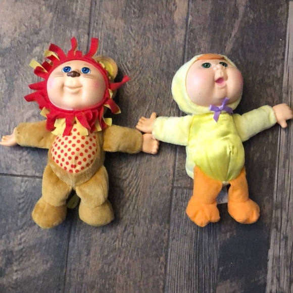 Red and Brown Plush Doll Collection with Accessories - Picture 1 of 11